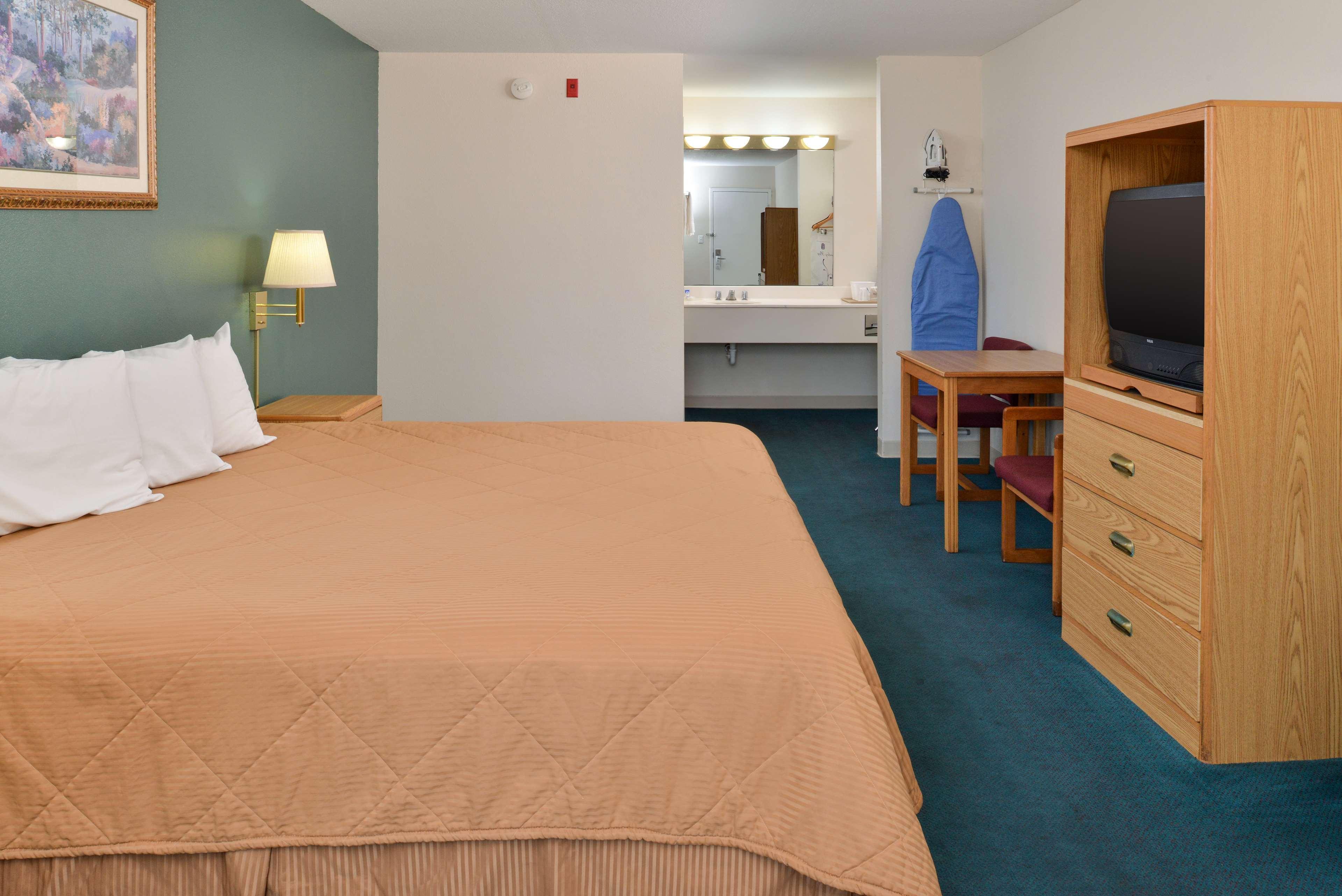 Vila Gale Cabo Cabo de Santo Agostinho Room photo A typical room at a Motel 6